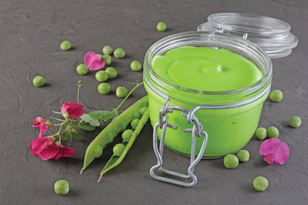 Pyré ze zeleného hrášku