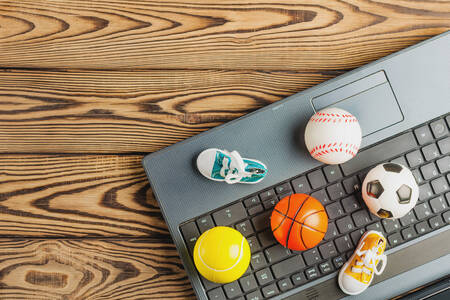 Loptičky na klávesnici